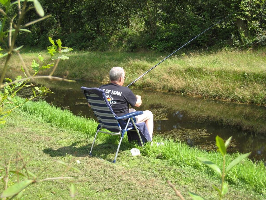 Vakantiepark De Bronzen Eik Sellingen Zewnętrze zdjęcie